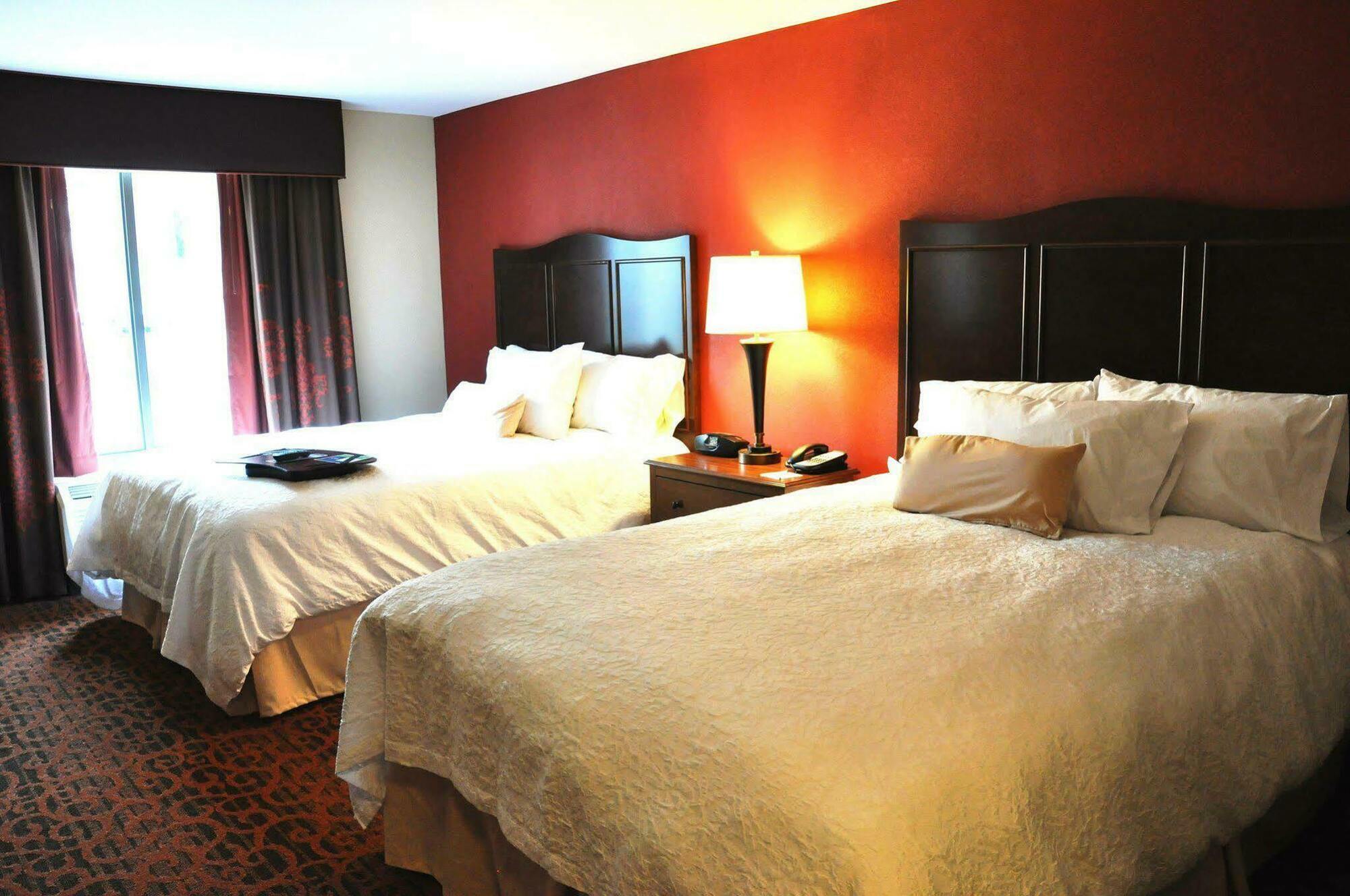 Hampton Inn & Suites Cincinnati / Uptown - University Area Rum bild